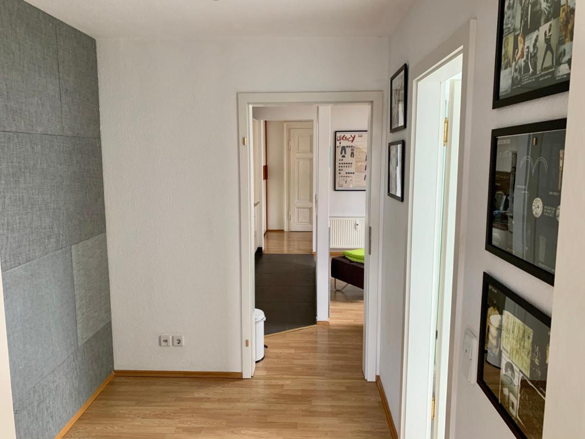 Charmante Dachgeschoss Wohnung Лайпциг Екстериор снимка