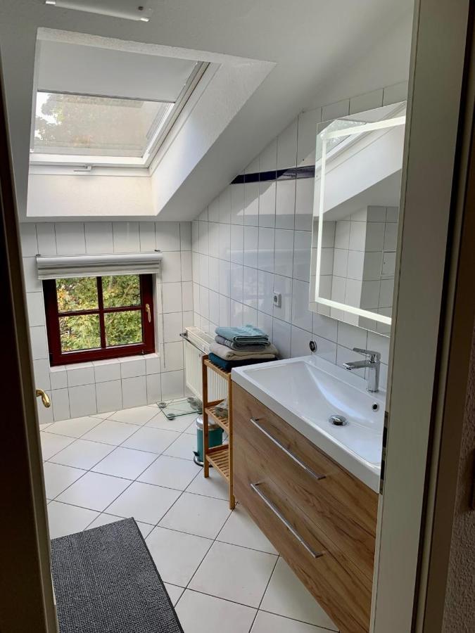 Charmante Dachgeschoss Wohnung Лайпциг Екстериор снимка